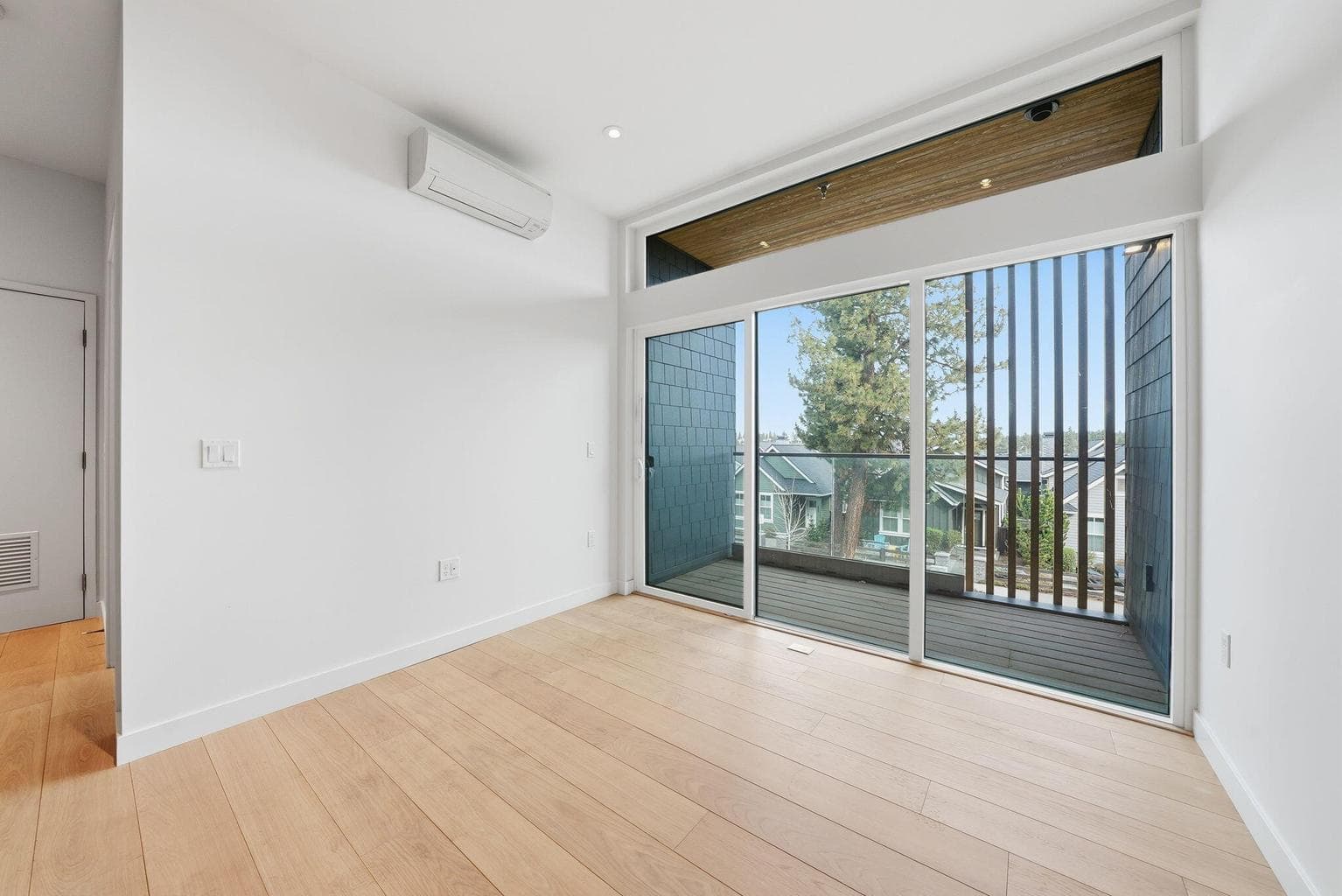 Photo of 2745 NW Ordway Avenue 15 of 24