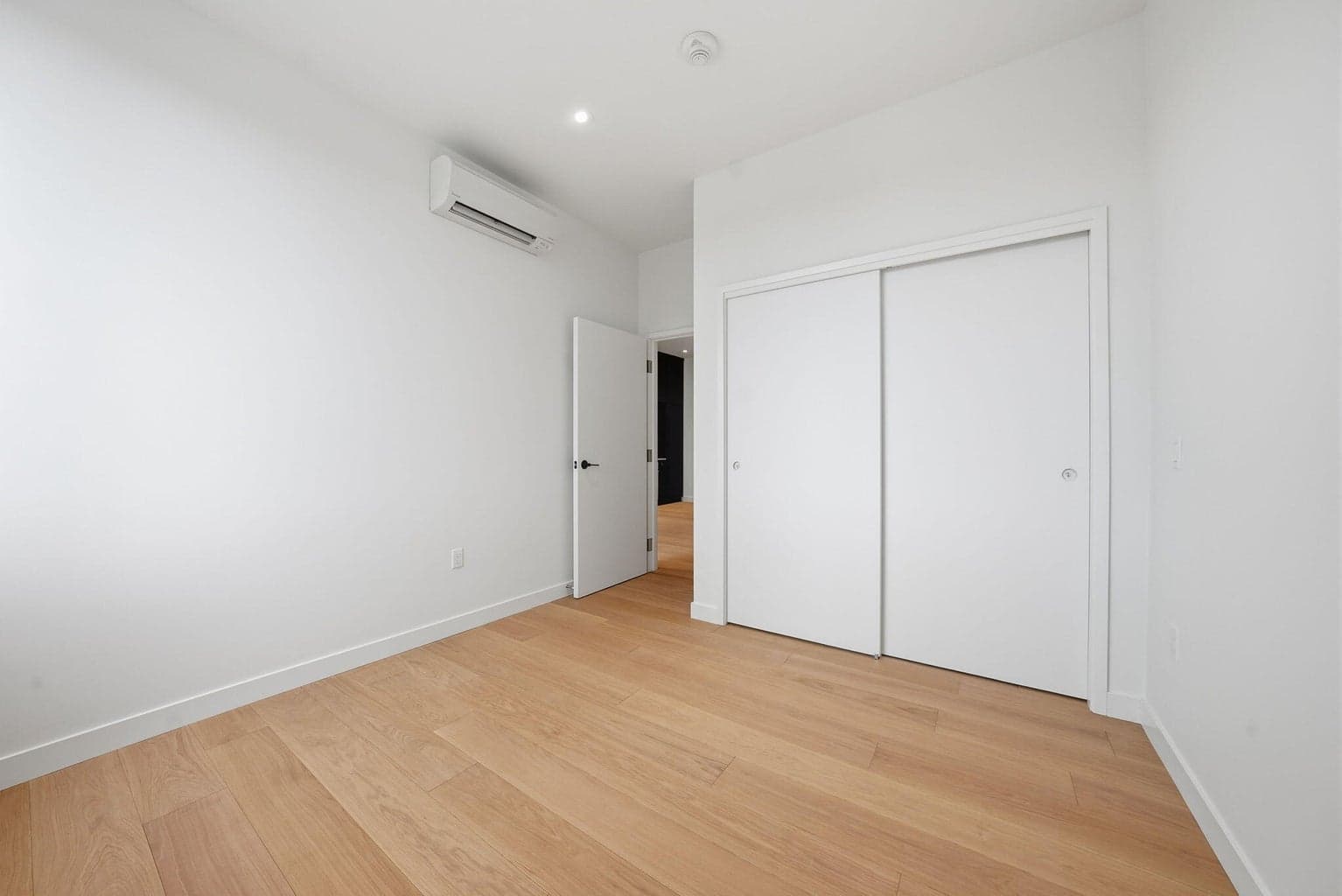 Photo of 2745 NW Ordway Avenue 18 of 24