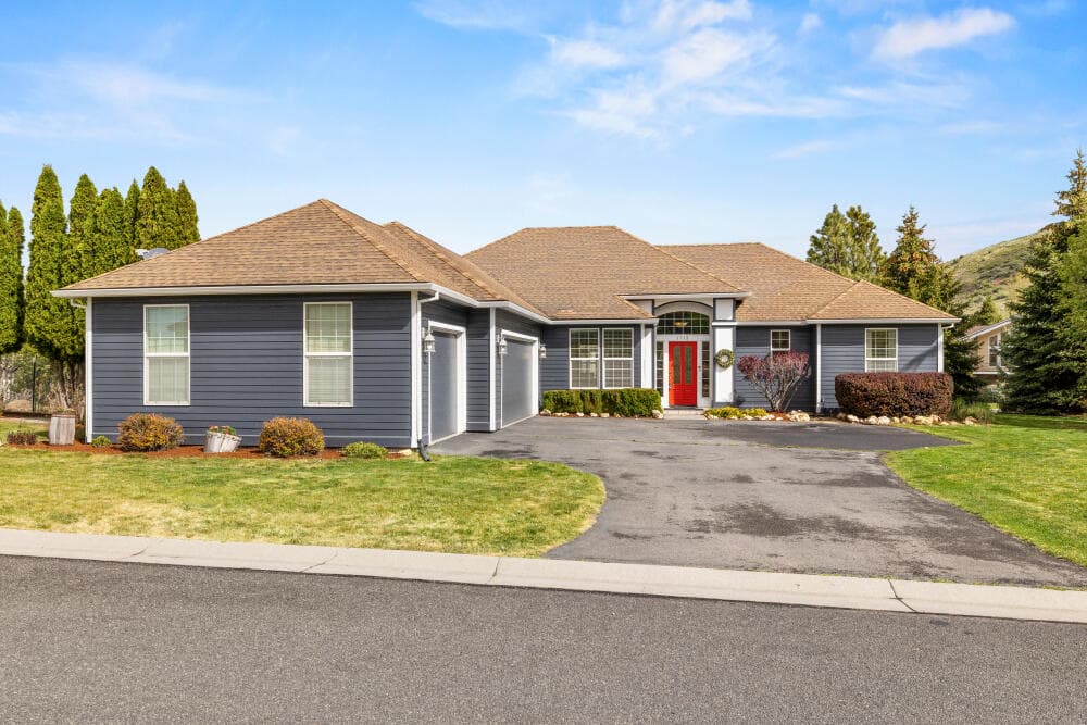 Photo of 1713 Harmony 2 of 49