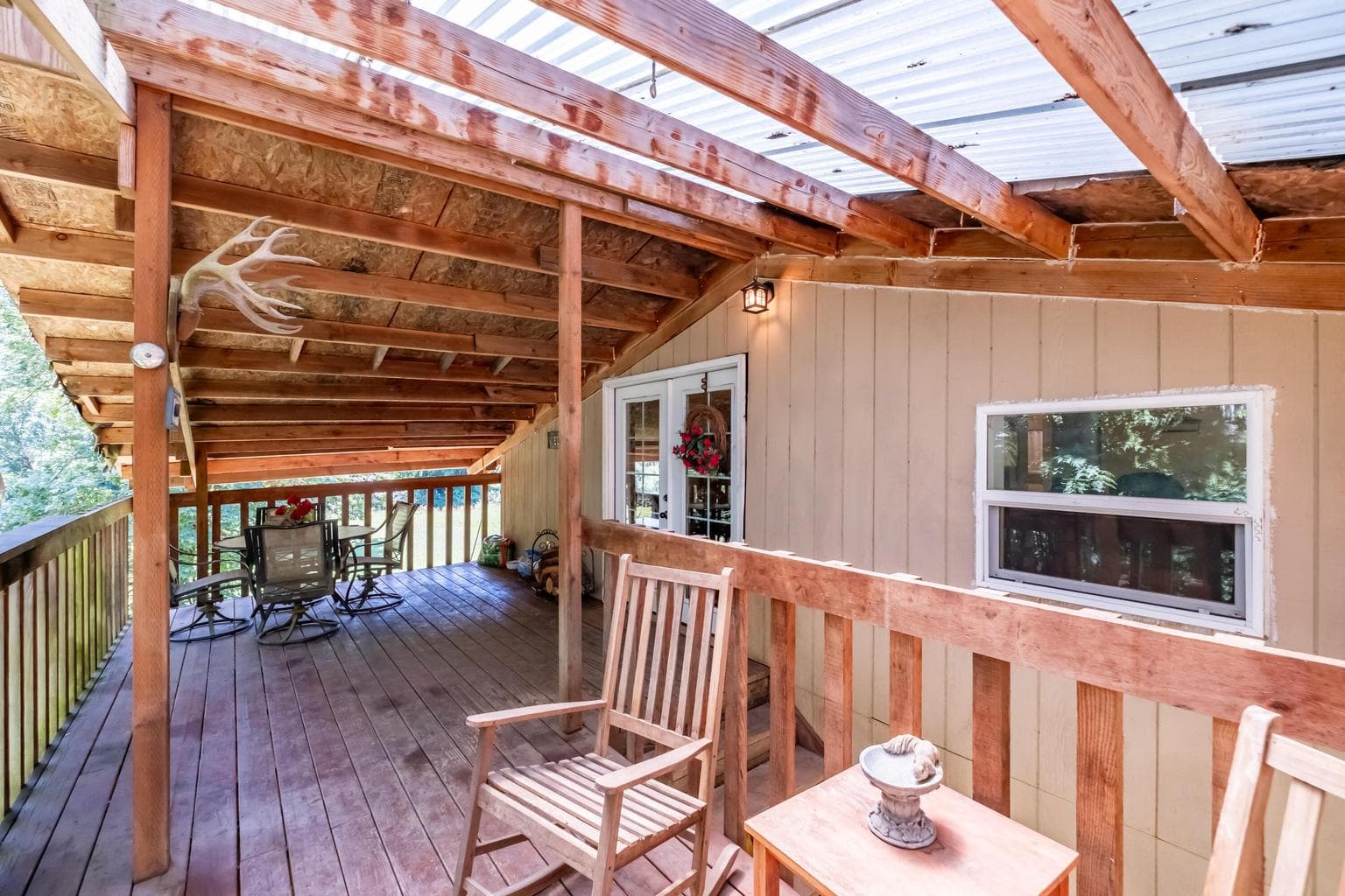 Photo of 42038 Clark Smith 6 of 20