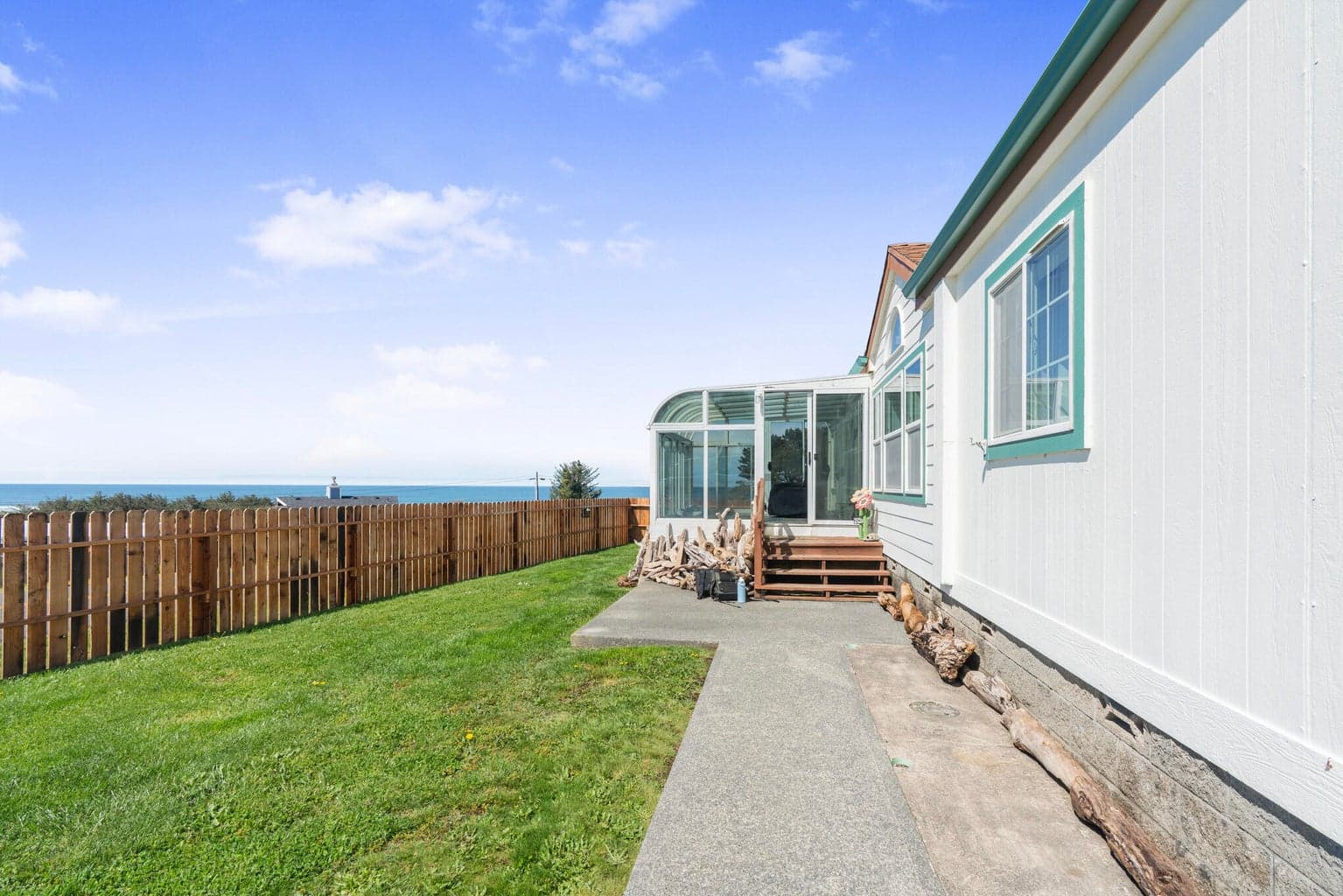 Photo of 94033 Doyle Point 3 of 42