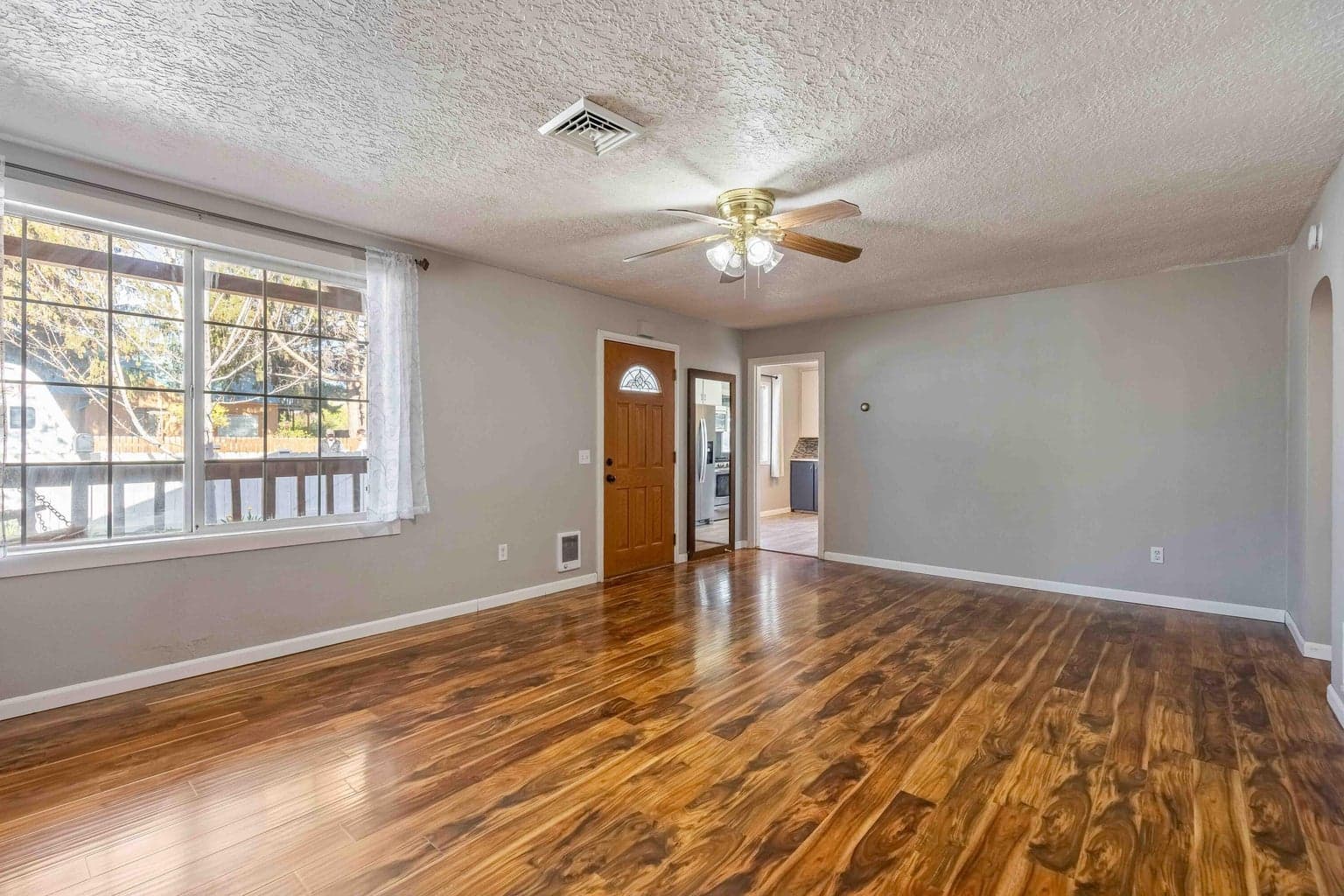 Photo of 248 NW 3rd Street 6 of 28