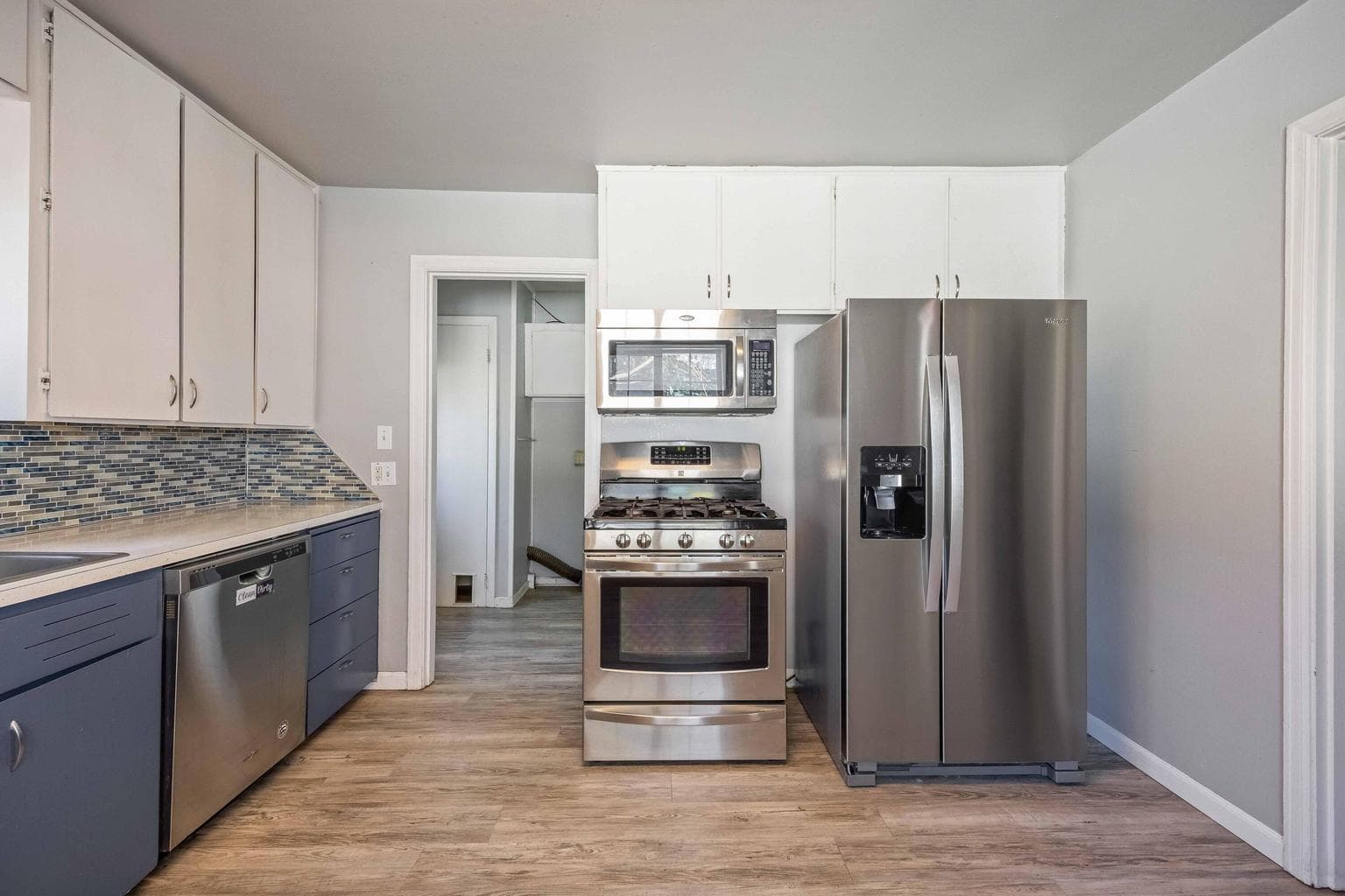 Photo of 248 NW 3rd Street 9 of 28