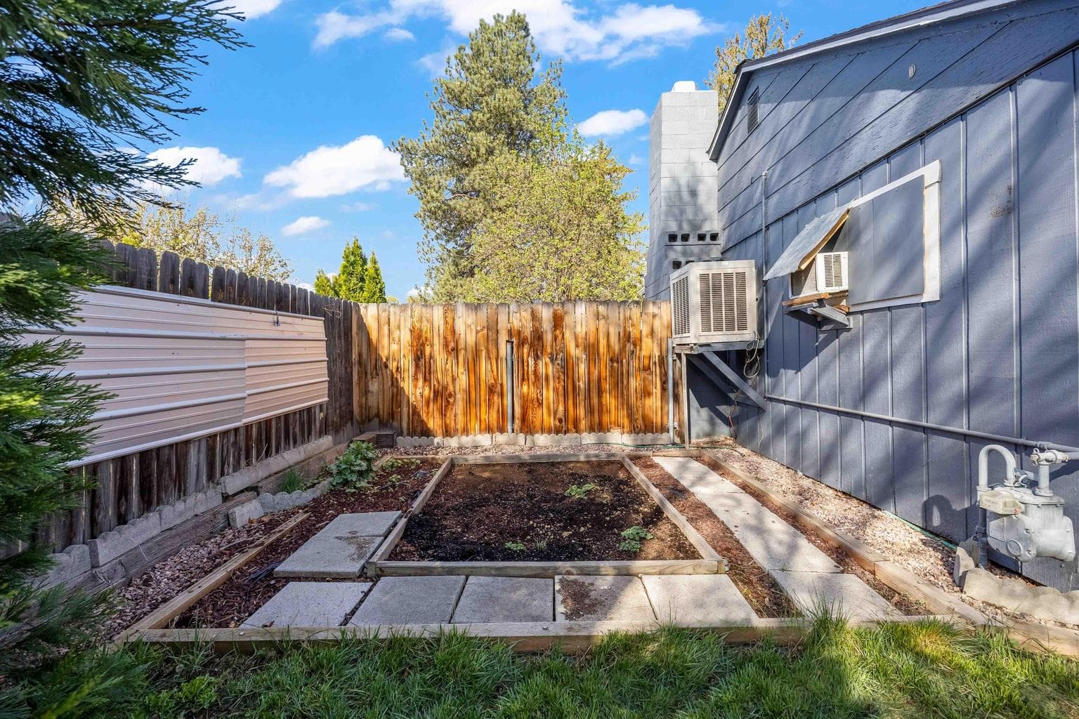 Photo of 248 NW 3rd Street 21 of 28