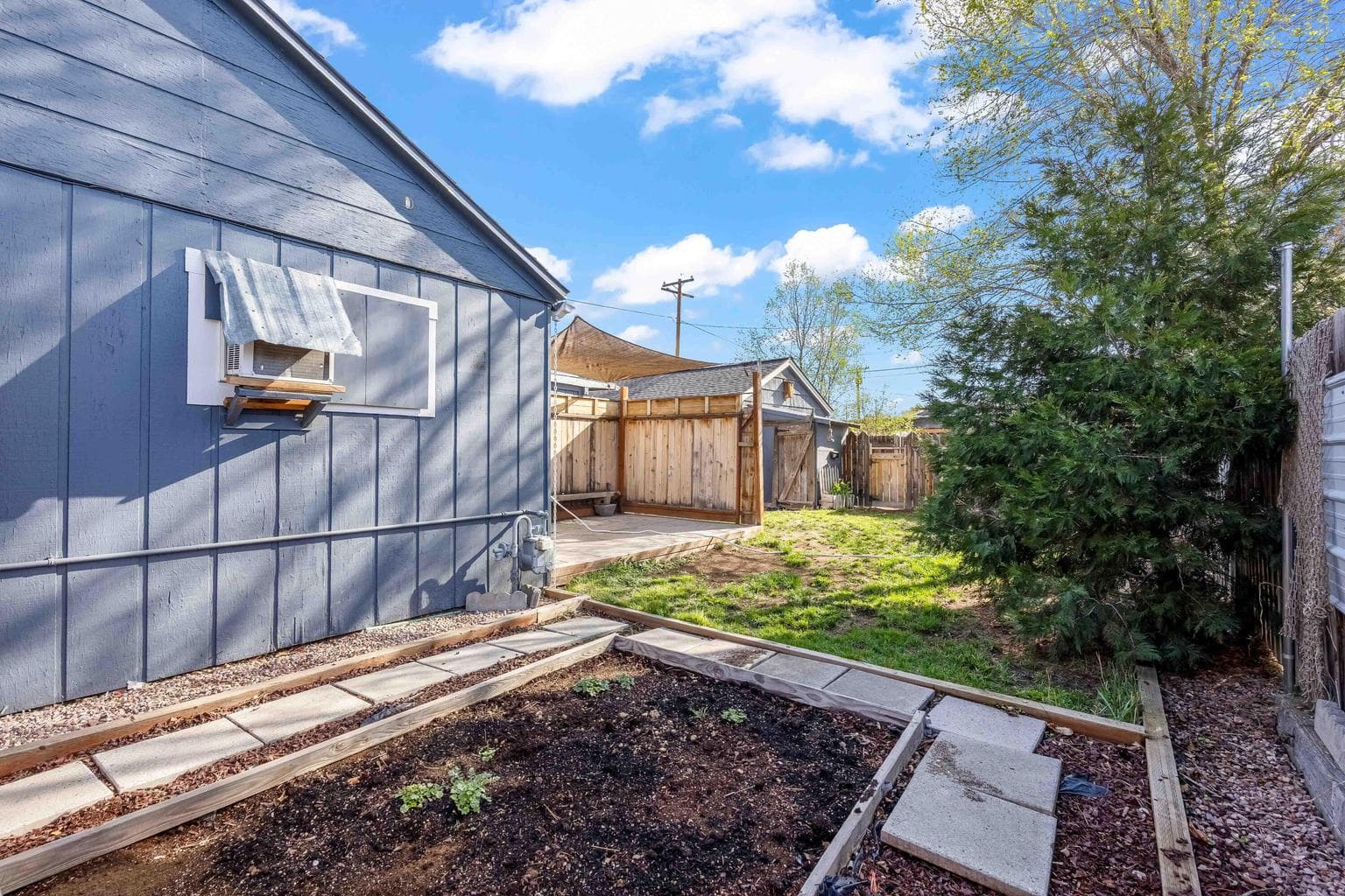 Photo of 248 NW 3rd Street 22 of 28