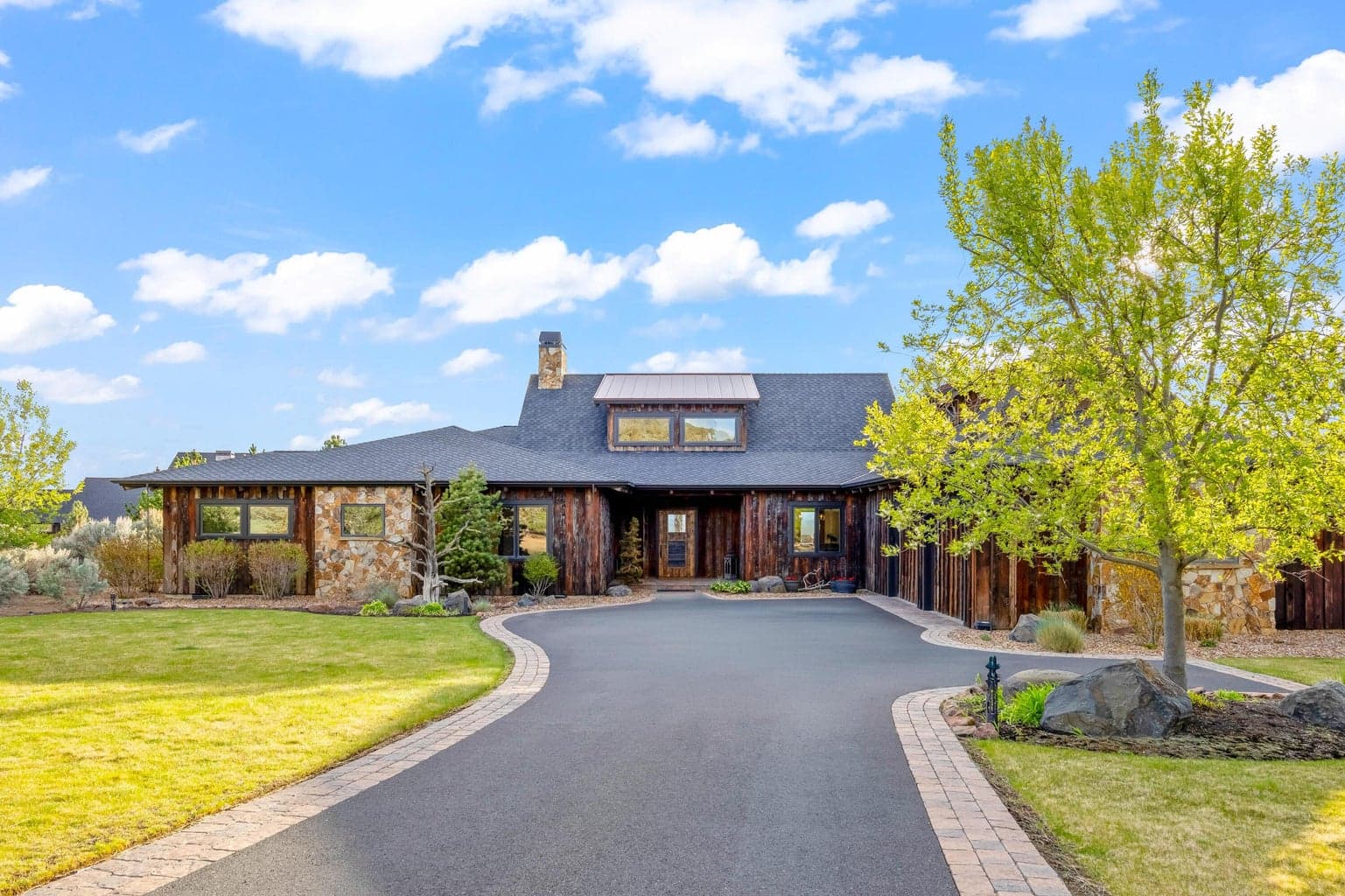 14850 Hat Rock, Powell Butte, 97753