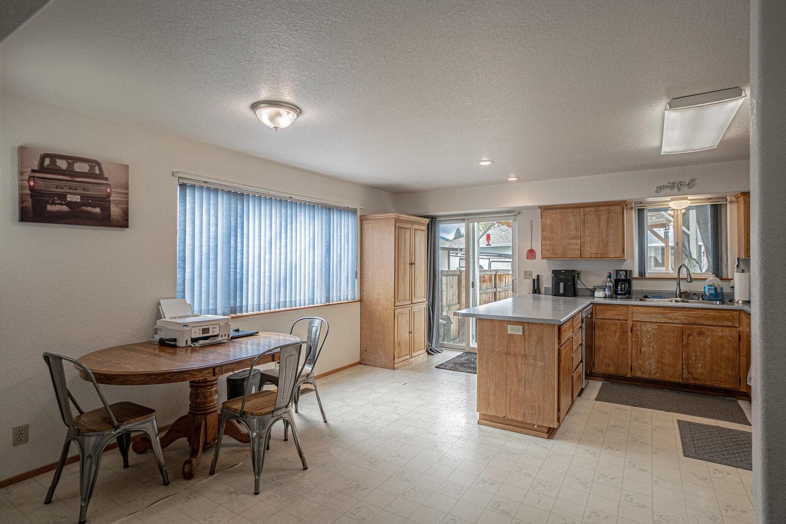 Photo of 1457 Silver Maple 4 of 26
