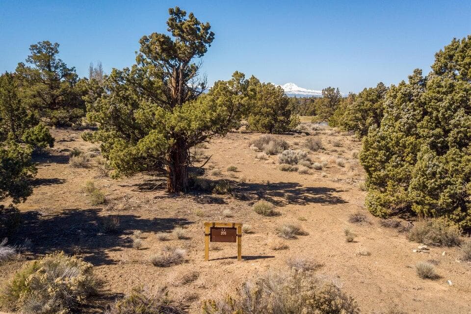 Photo of 65953 Rimrock 3 of 5