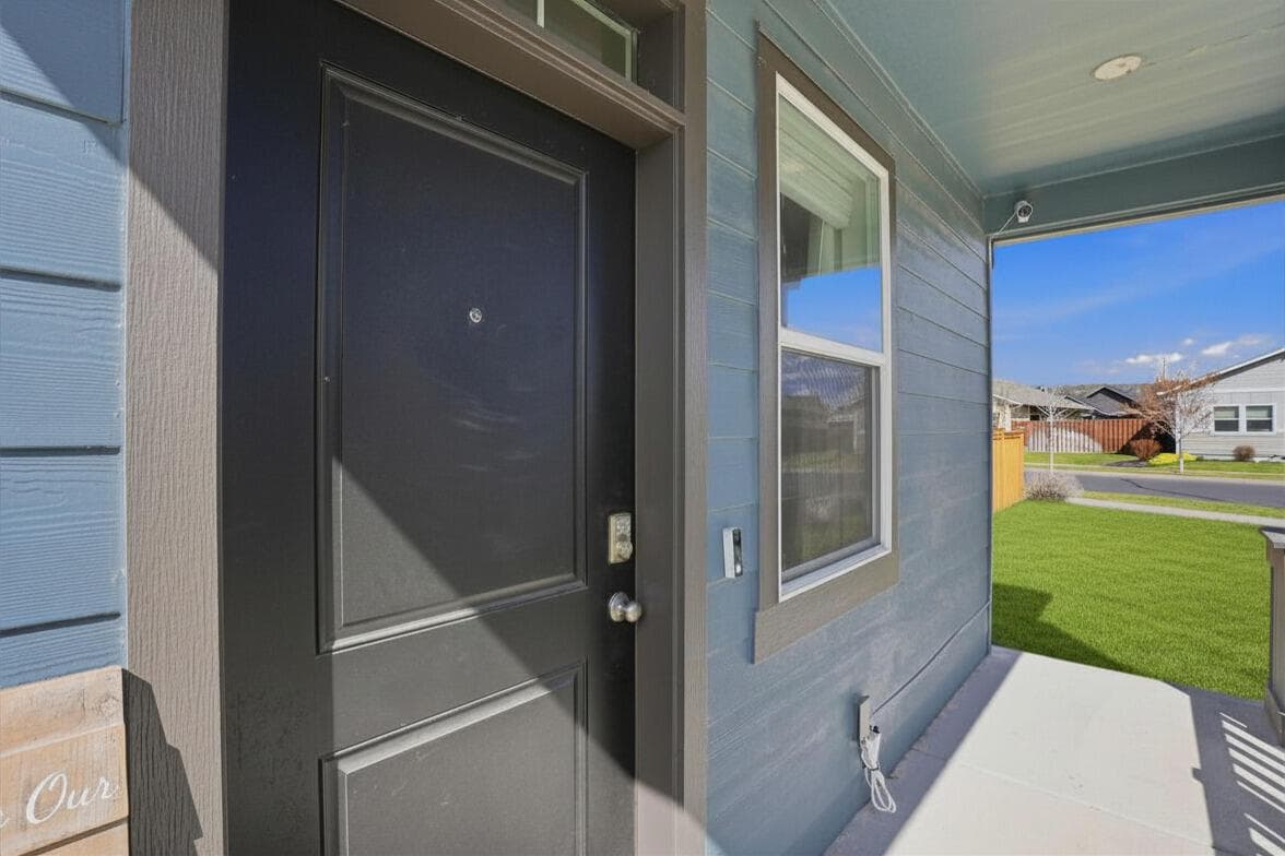 Front Porch and Door- grass virtually enhanced