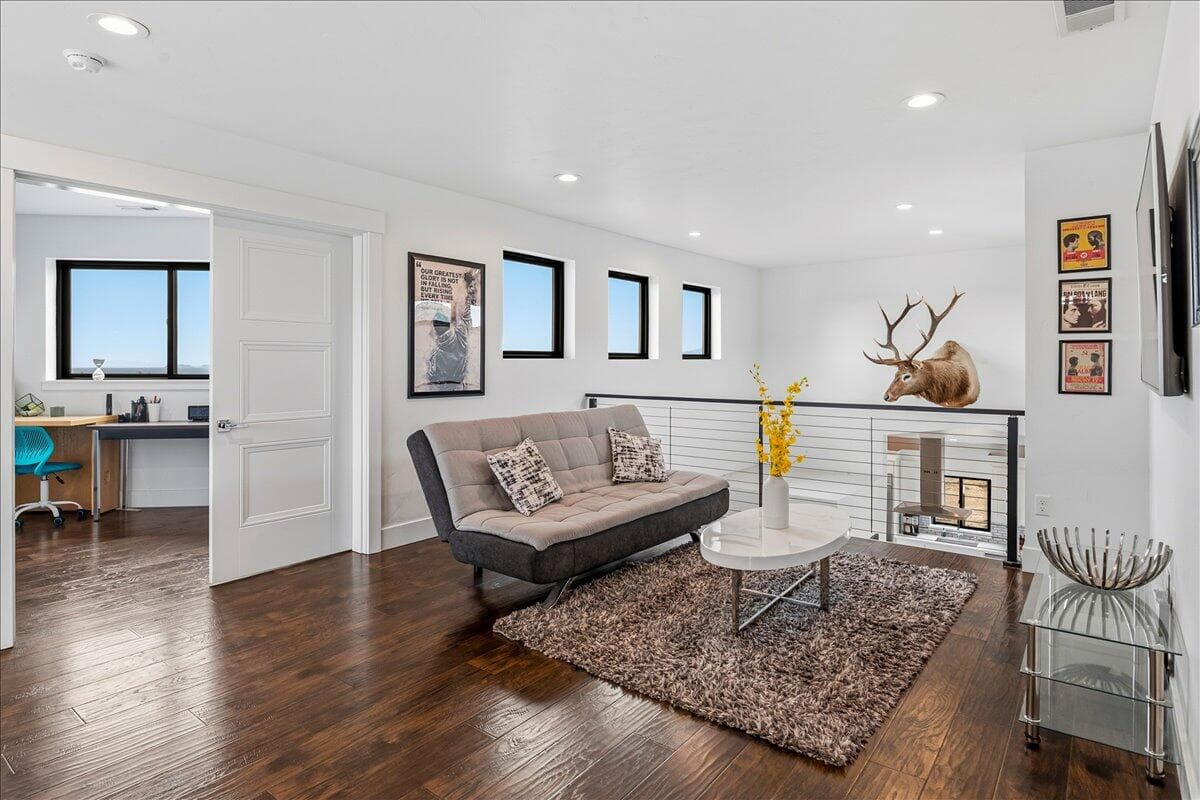 Photo of 8974 SW Copley Road 33 of 65