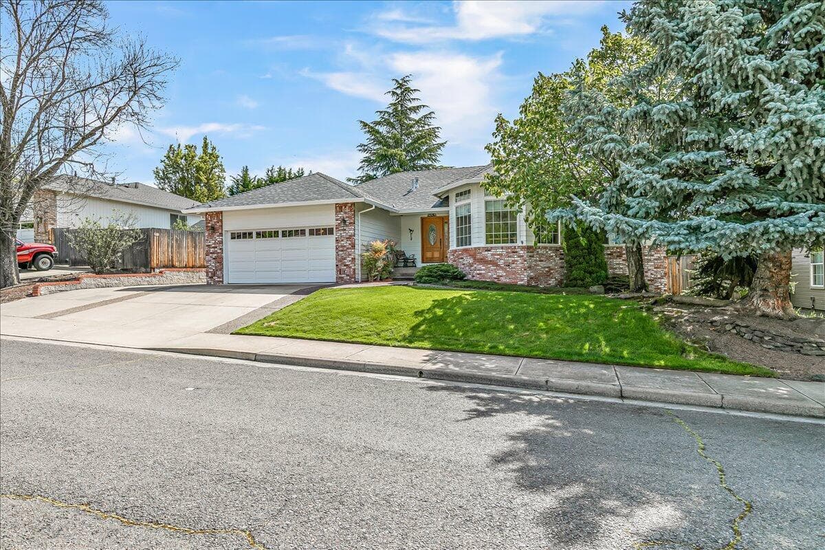 Photo of 1518 Cypress Point 3 of 37