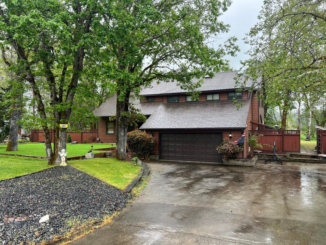Photo of 255 Barker 3 of 26