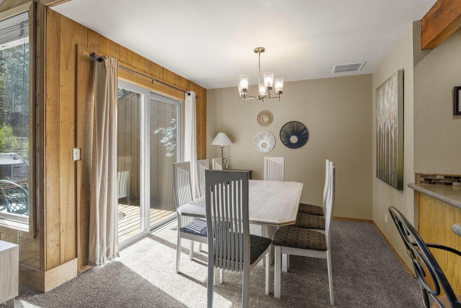 Photo of 17755 Lake Aspen Court 6 of 32