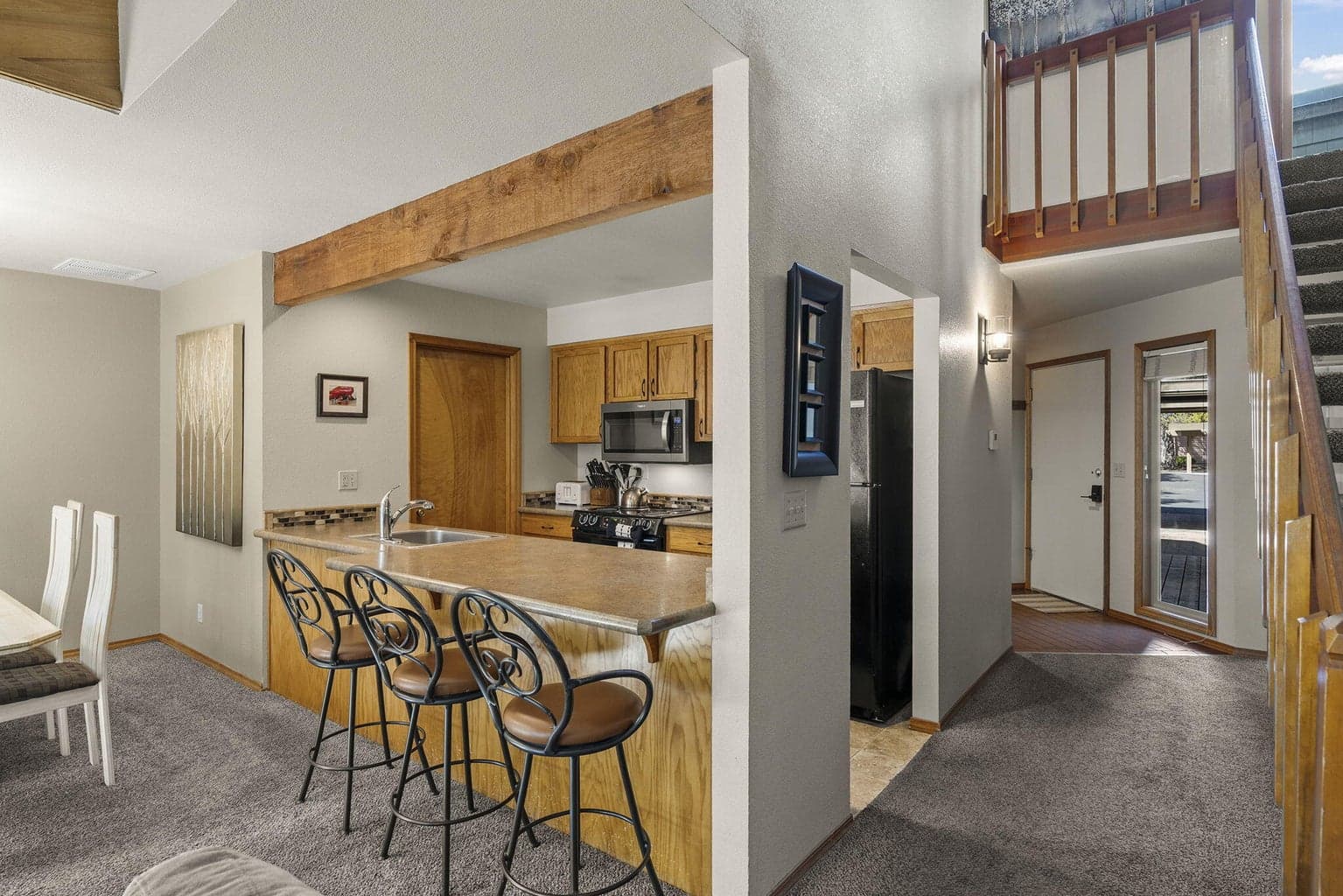 Photo of 17755 Lake Aspen Court 10 of 32