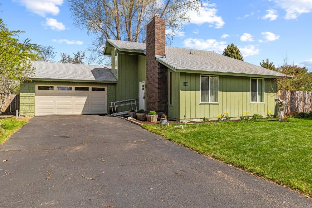 5081 Southview