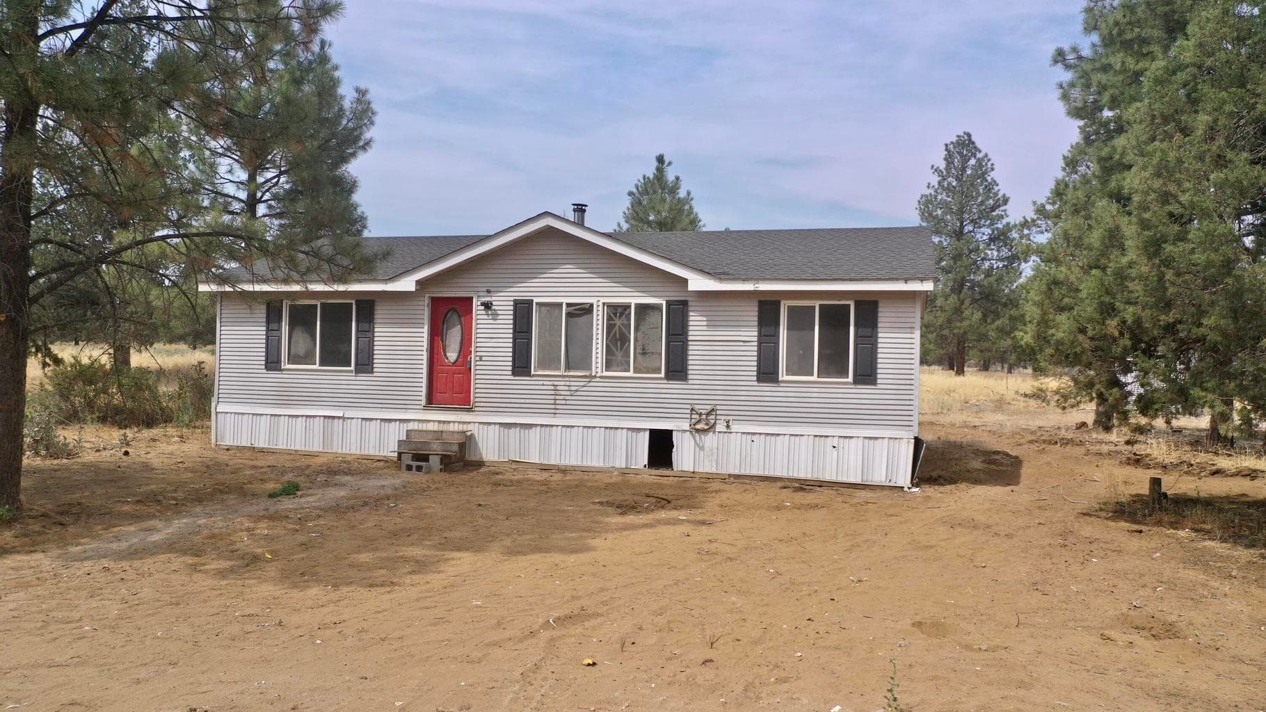 Photo of 23245 Rosewood 2 of 27