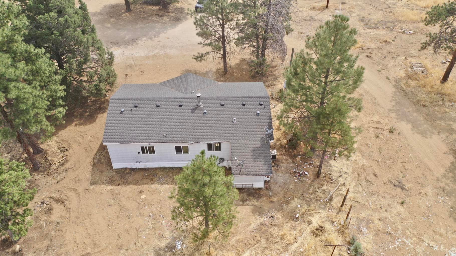 Photo of 23245 Rosewood 3 of 27