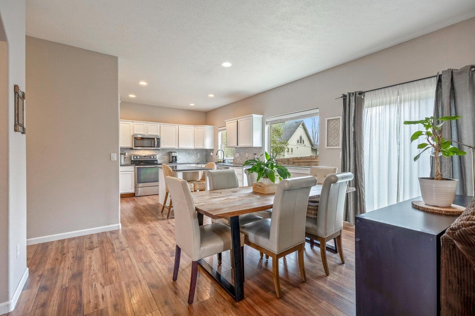 Photo of 411 NE Petal Court 7 of 39