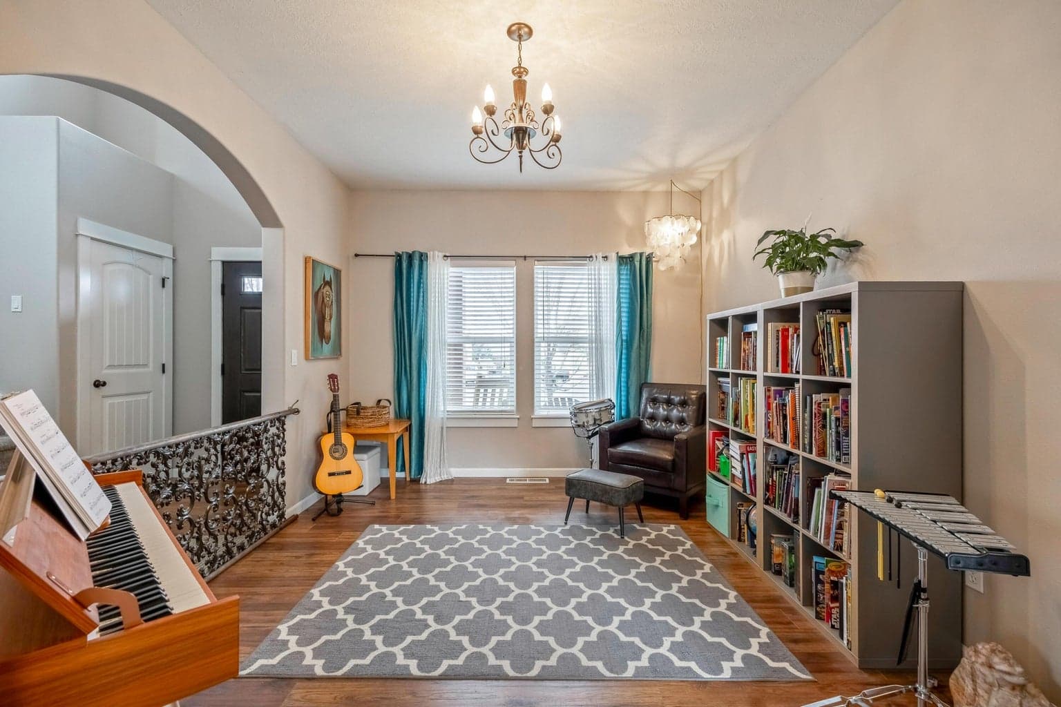 Photo of 411 NE Petal Court 13 of 39