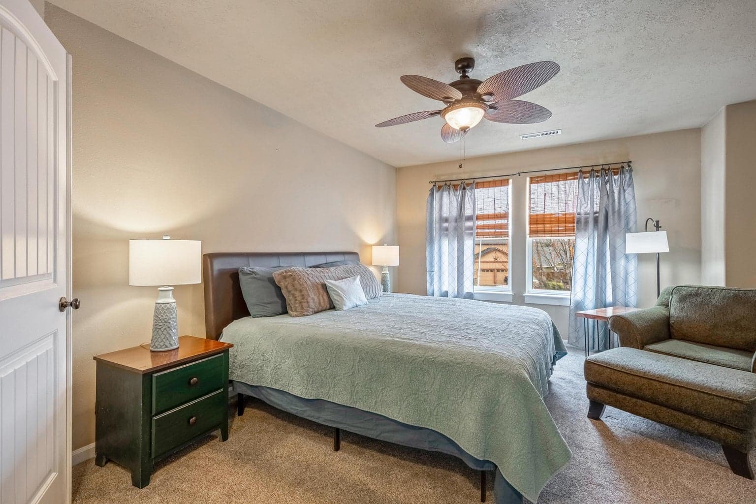 Photo of 411 NE Petal Court 15 of 39