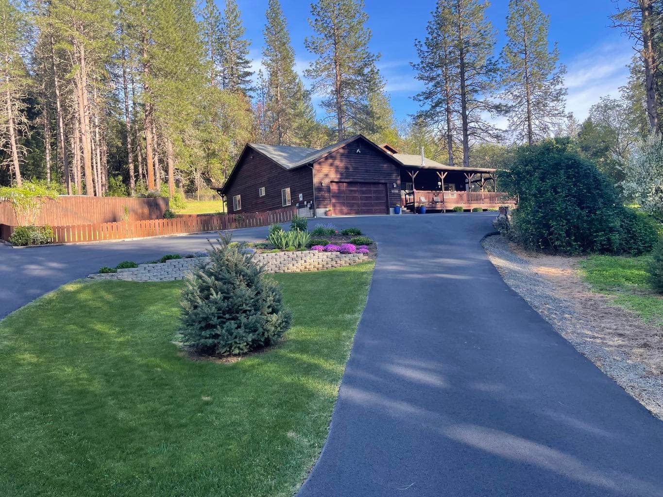 4728 Evans Creek, Rogue River, 97537