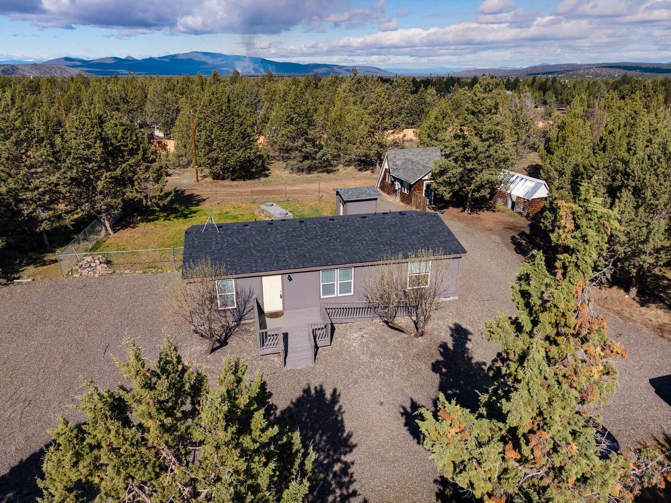 Photo of 3491 Umatilla 1 of 35