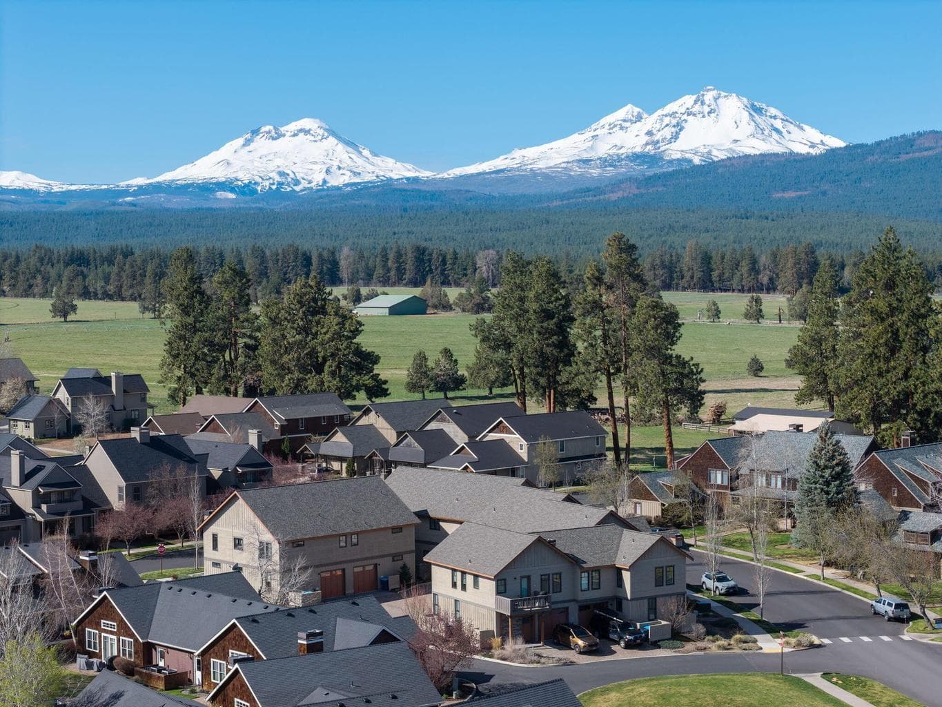 Photo of 370 Pine Meadow 1 of 37