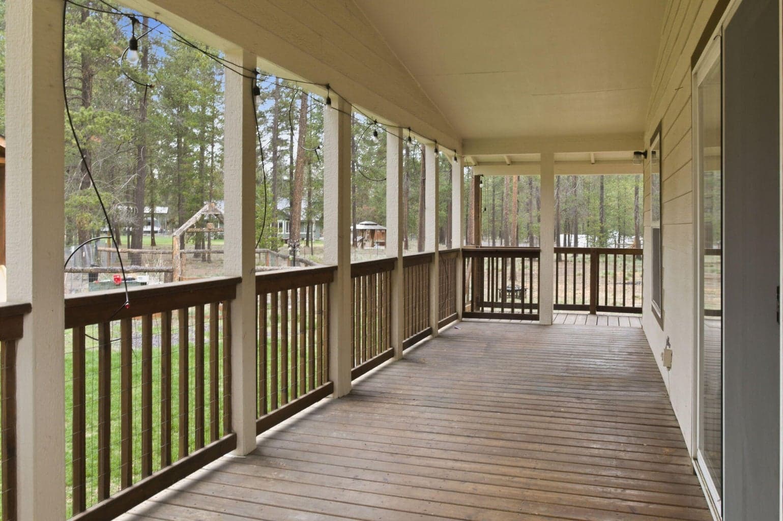 Photo of 52935 Meadow Lane 17 of 27