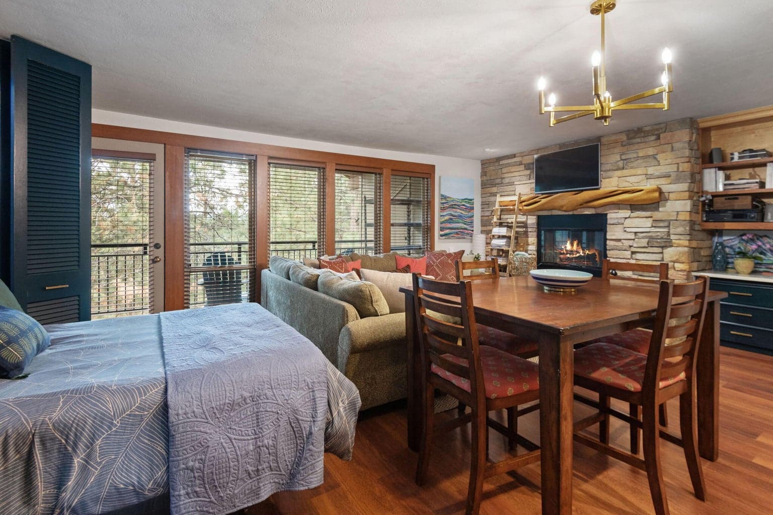 Photo of 18575 Century 2 of 30