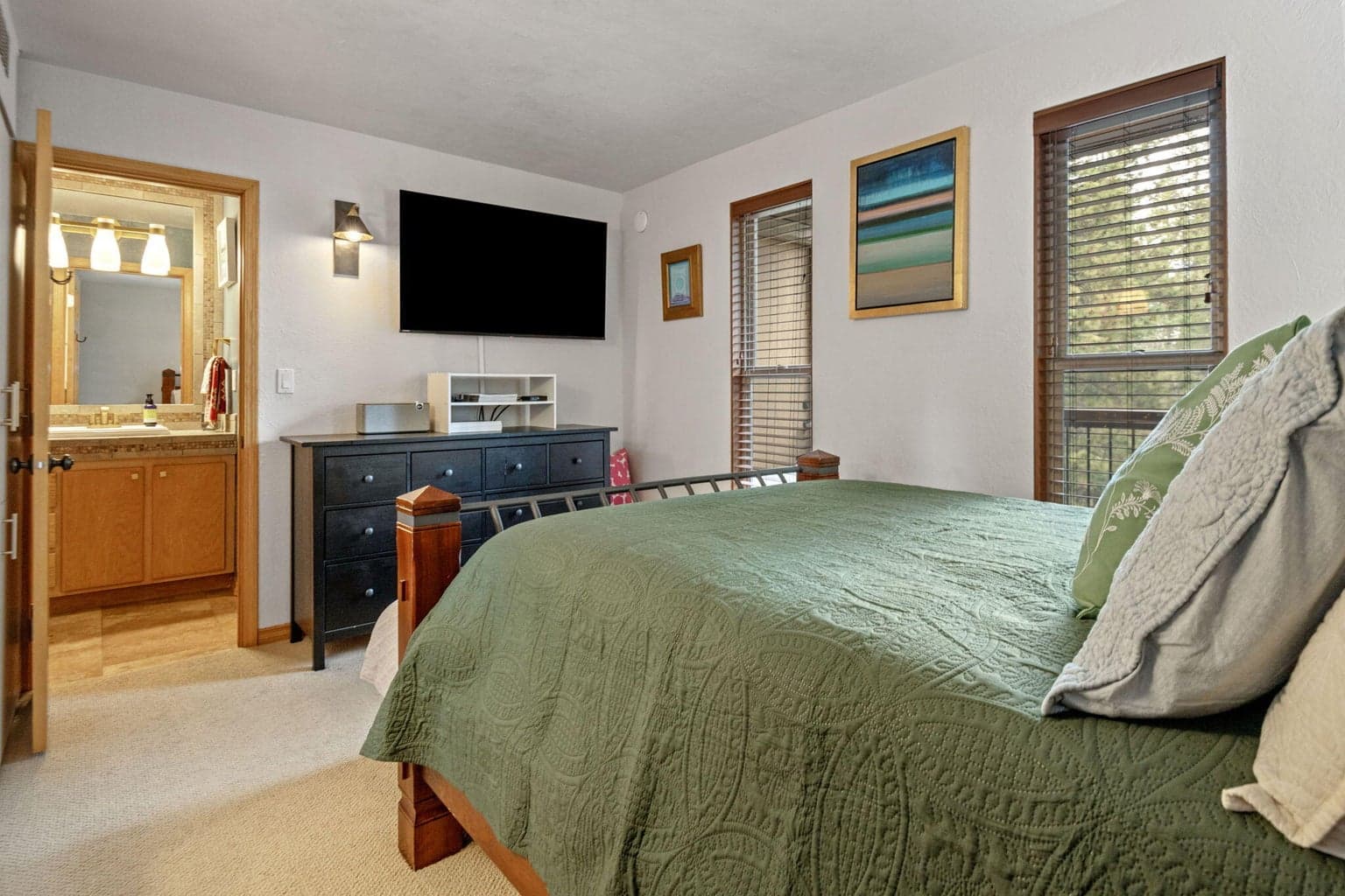 Photo of 18575 SW Century Drive 17 of 31