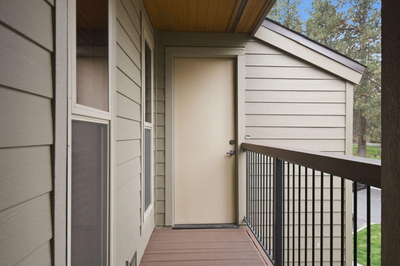 Photo of 18575 SW Century Drive 25 of 31