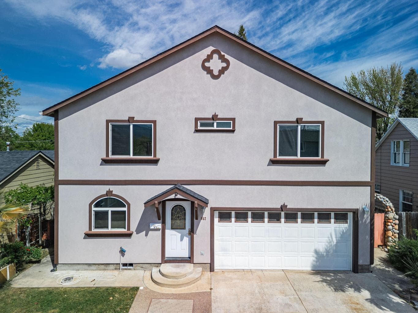 Photo of 842 14th 1 of 73