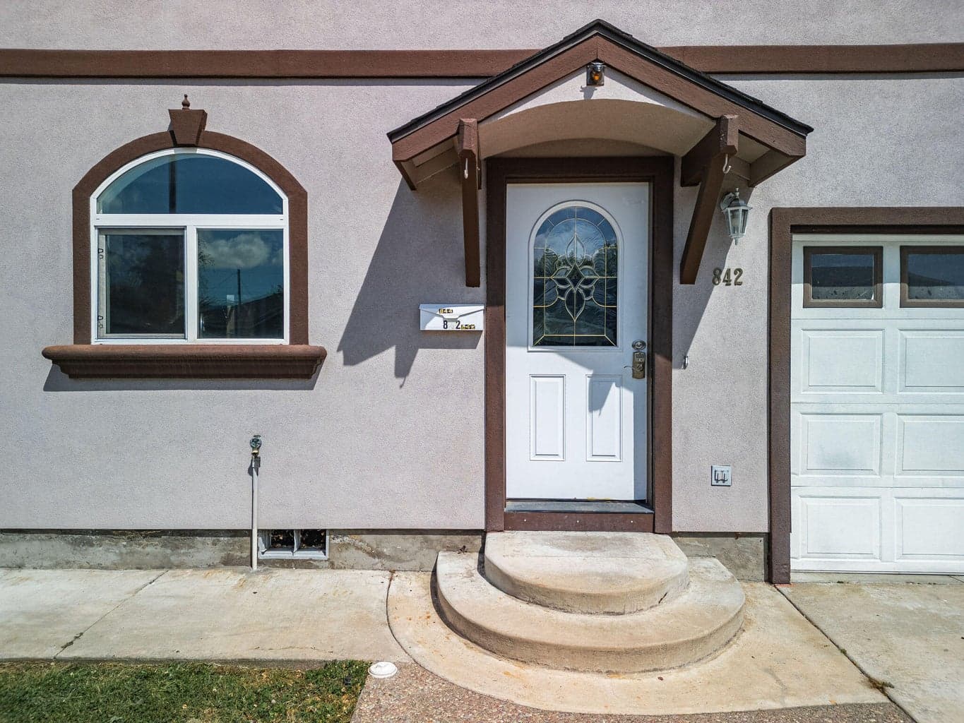 Photo of 842 14th 4 of 73