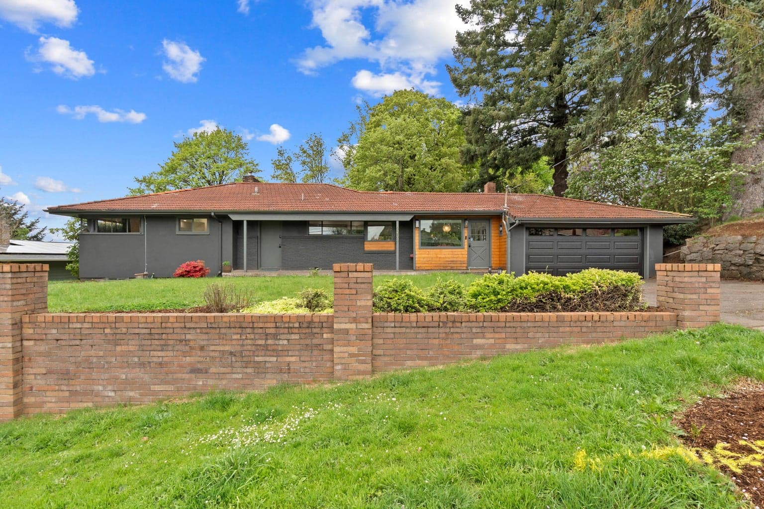 9233 Harney