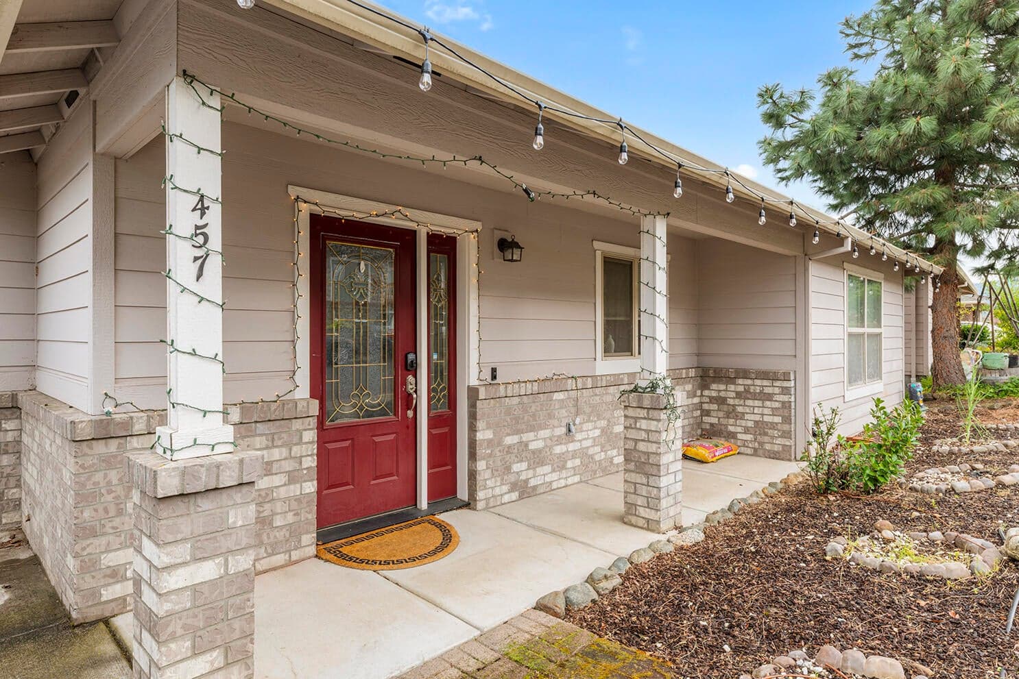 Photo of 457 Elm 3 of 27
