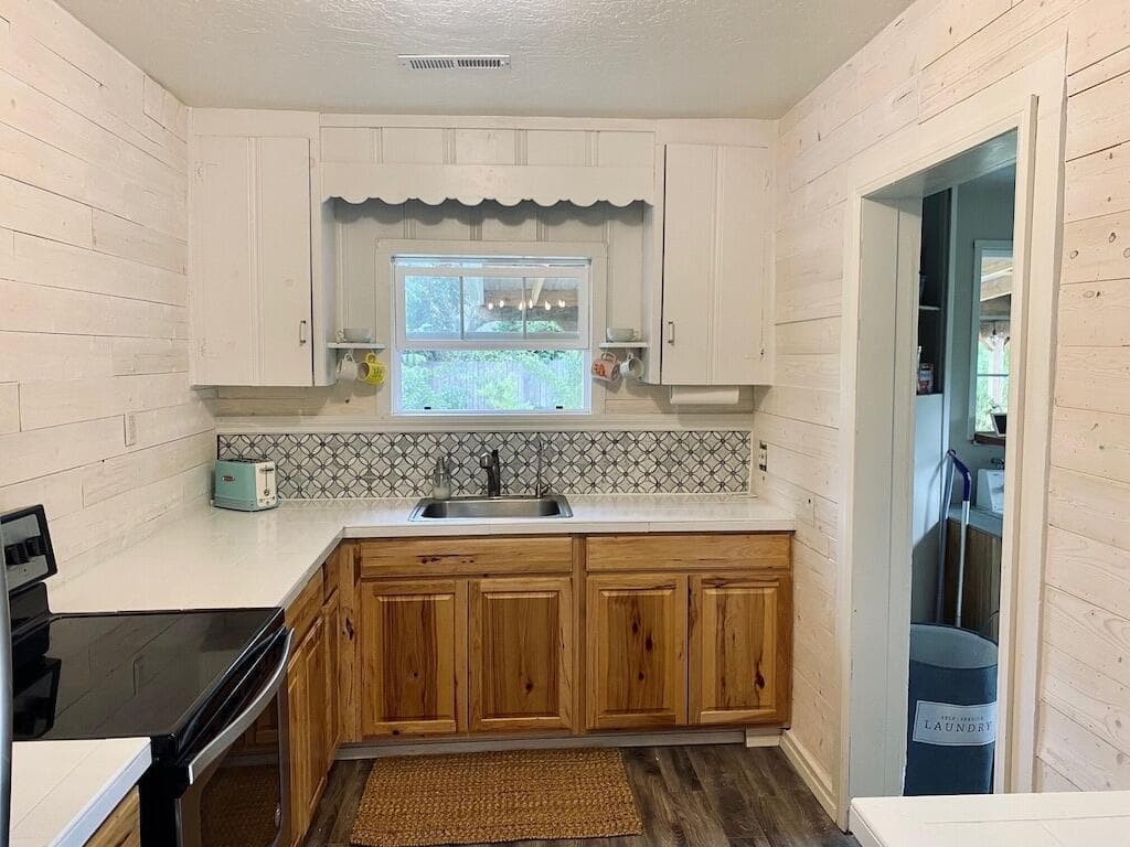 Photo of 670 5th 5 of 10