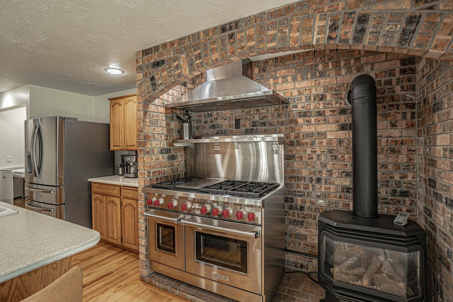 Photo of 2537 Seville 5 of 32