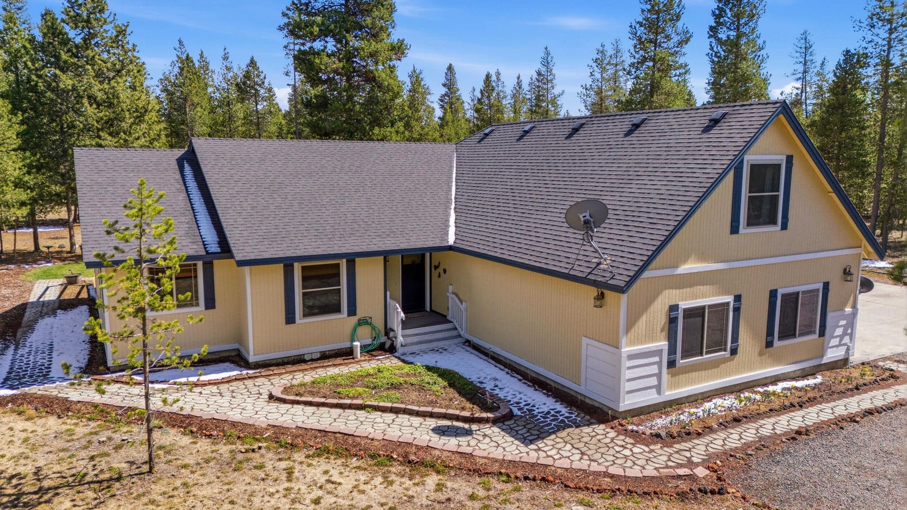 Photo of 145343 Birchwood 4 of 59