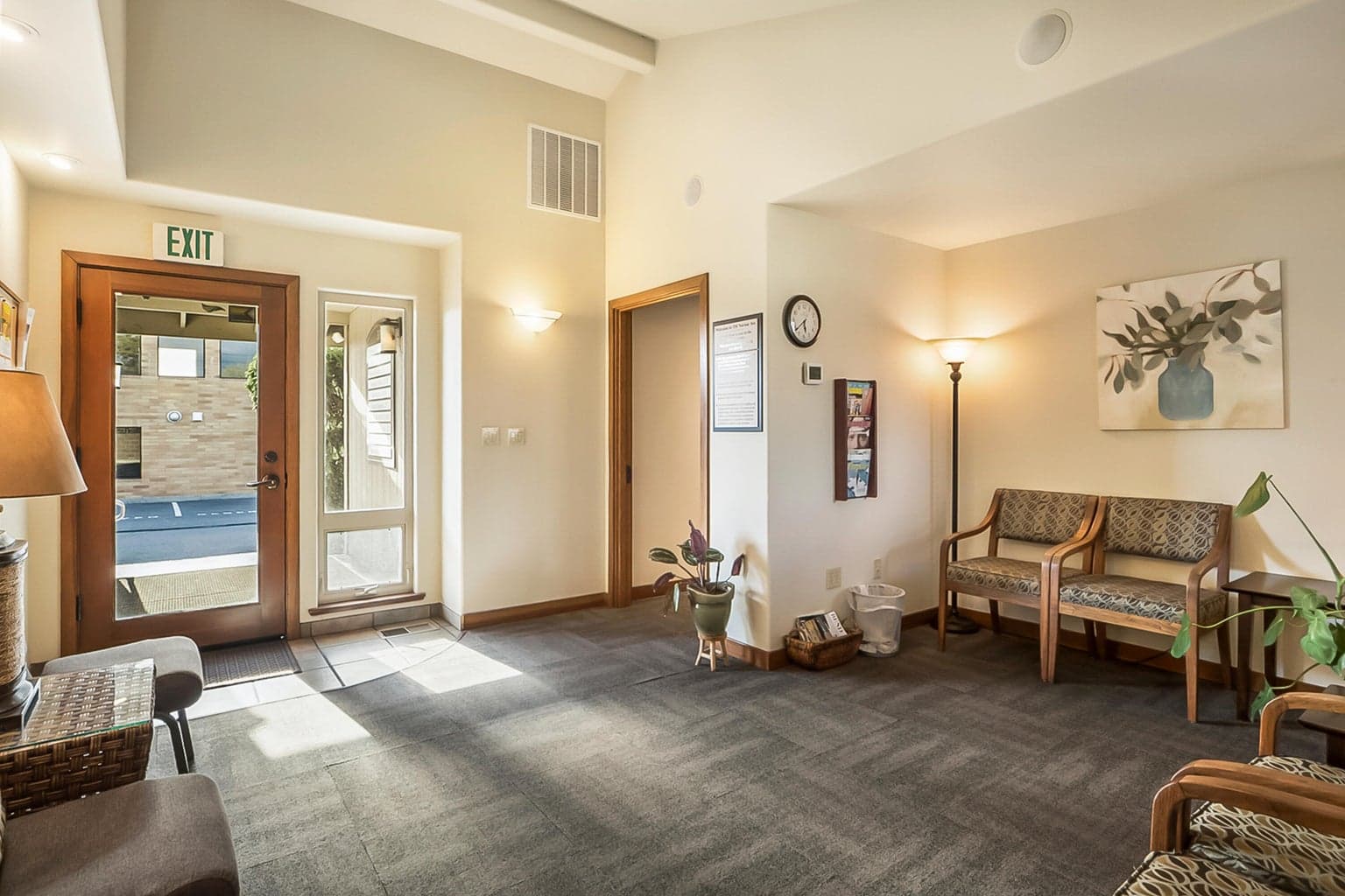 Photo of 336 NE Norton Avenue 7 of 25