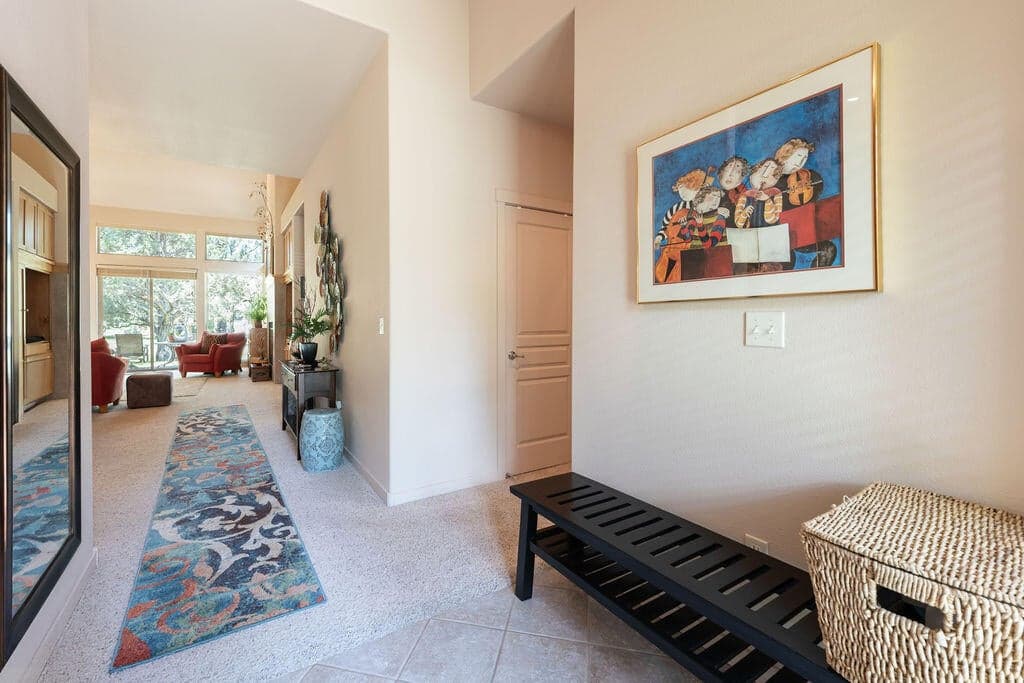 Photo of 1274 Highland View 1 of 52