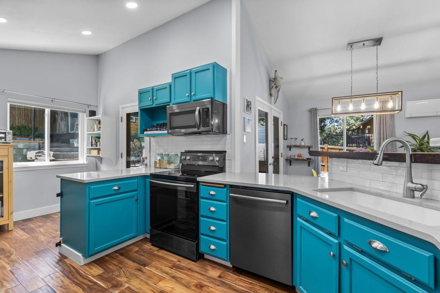 Photo of 2807 NE Lotno Drive 11 of 36