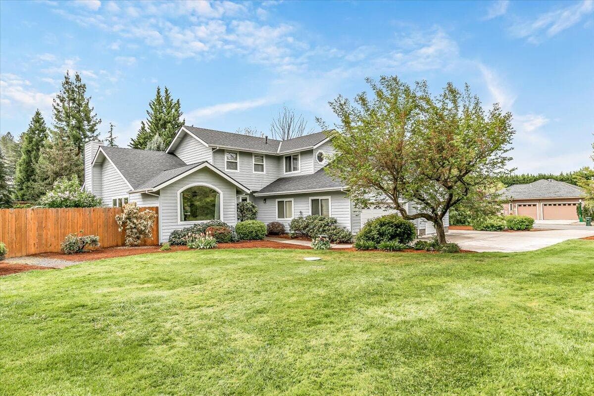 Photo of 133 Kingsgate 2 of 68