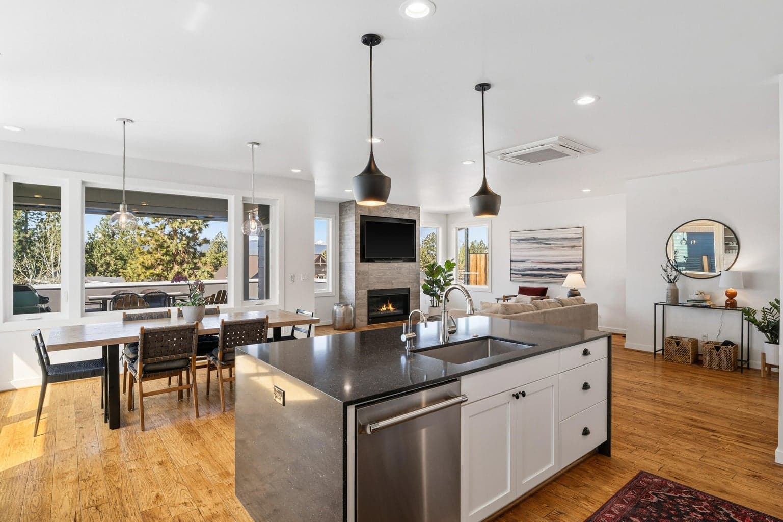 Photo of 2656 Nordeen 4 of 32