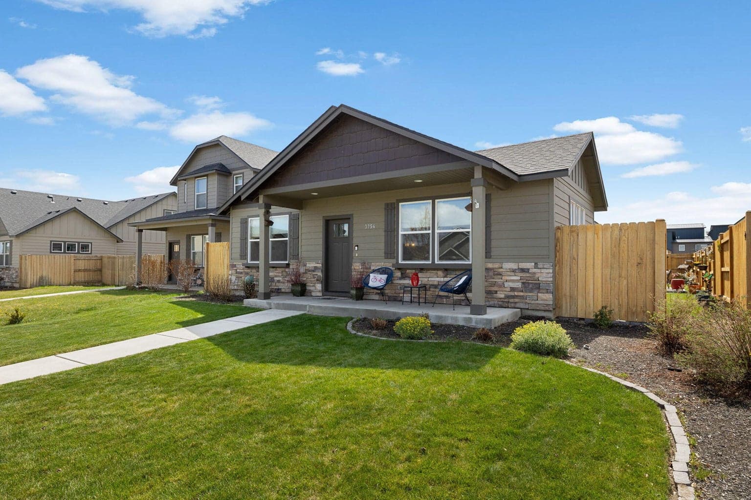Photo of 3754 Metolius 4 of 29
