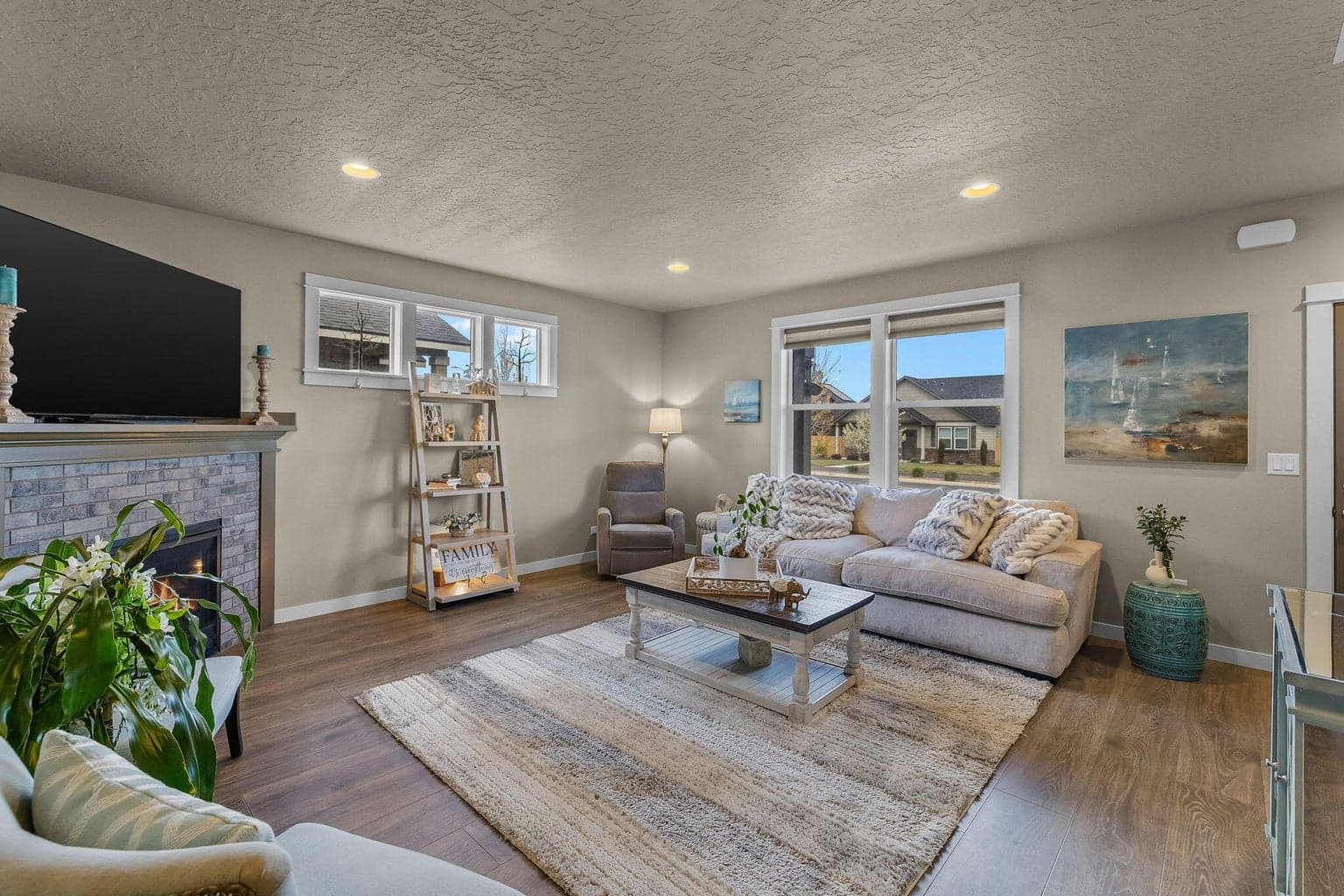 Photo of 3754 SW Metolius Avenue 7 of 29