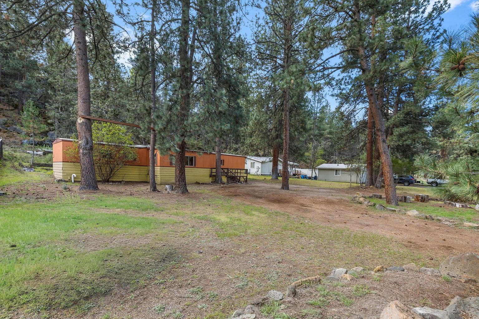 Photo of 19955 Ashwood 3 of 35