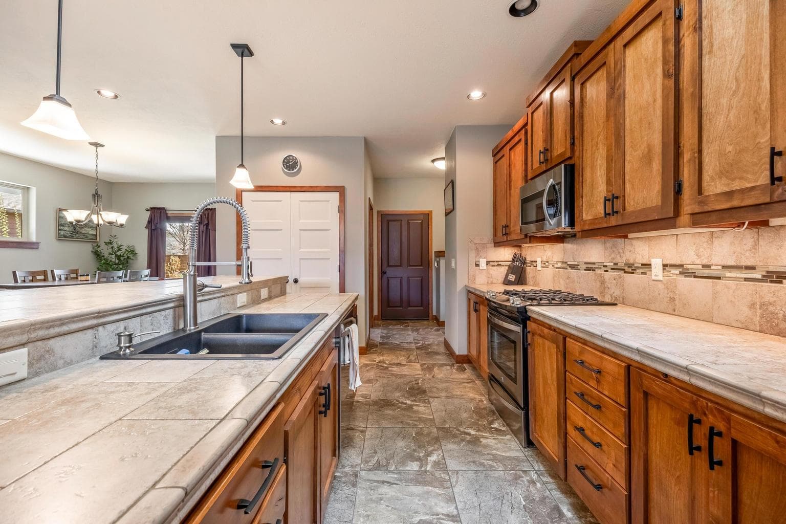 Photo of 1455 NE Hudspeth Road 8 of 40