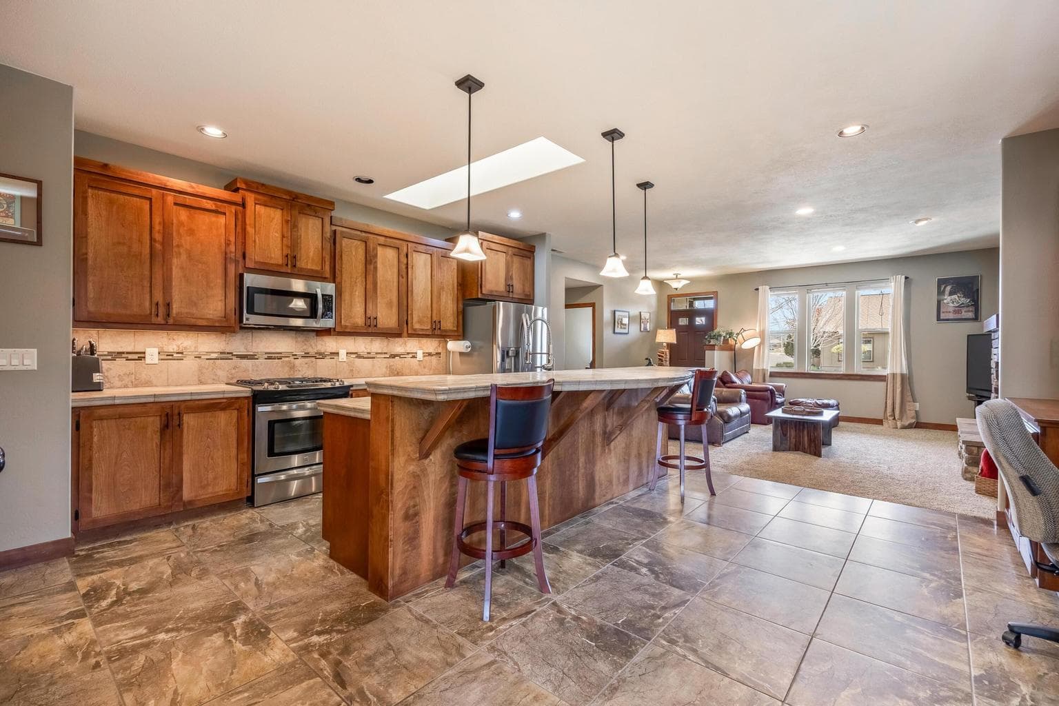 Photo of 1455 NE Hudspeth Road 10 of 40