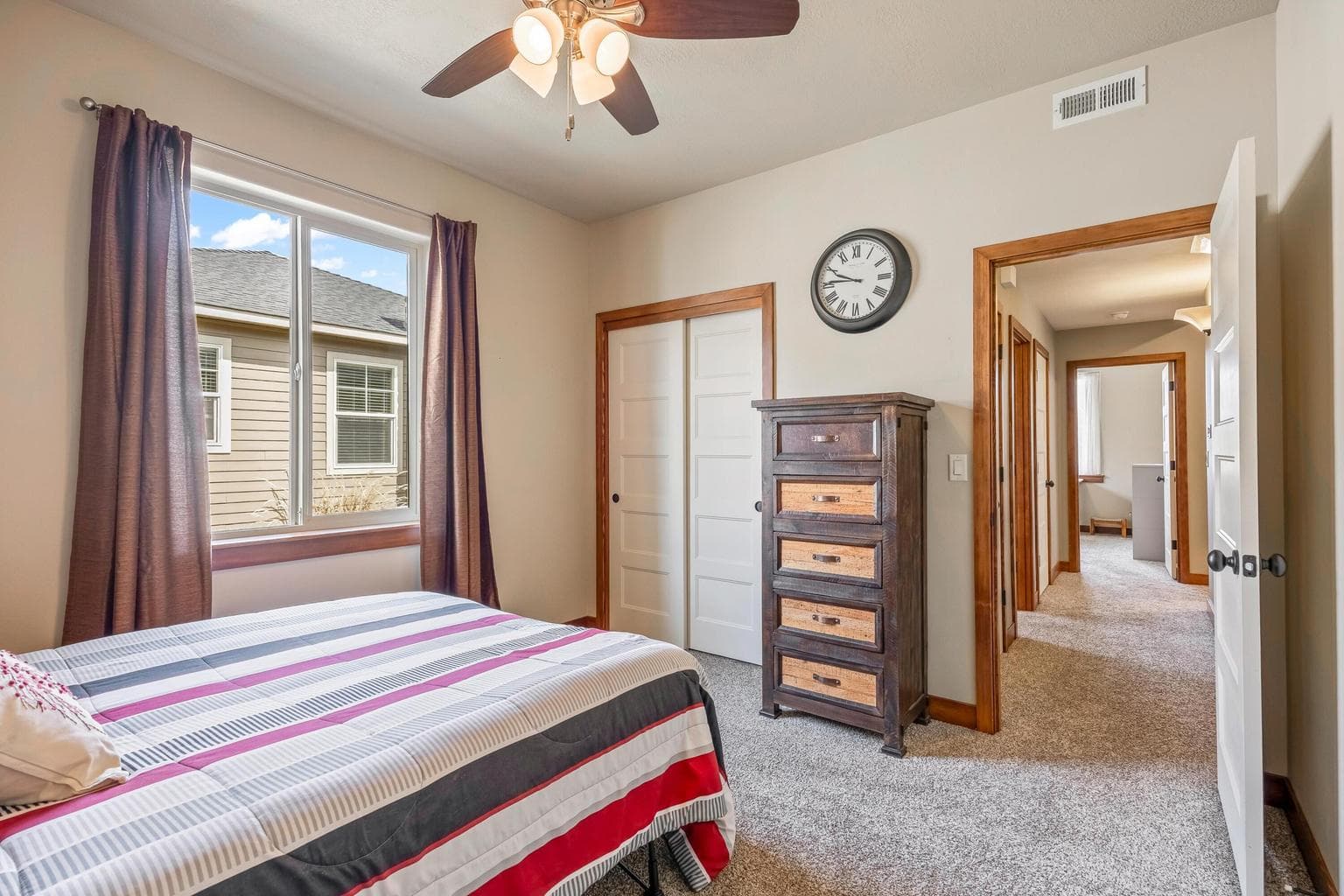 Photo of 1455 NE Hudspeth Road 22 of 40