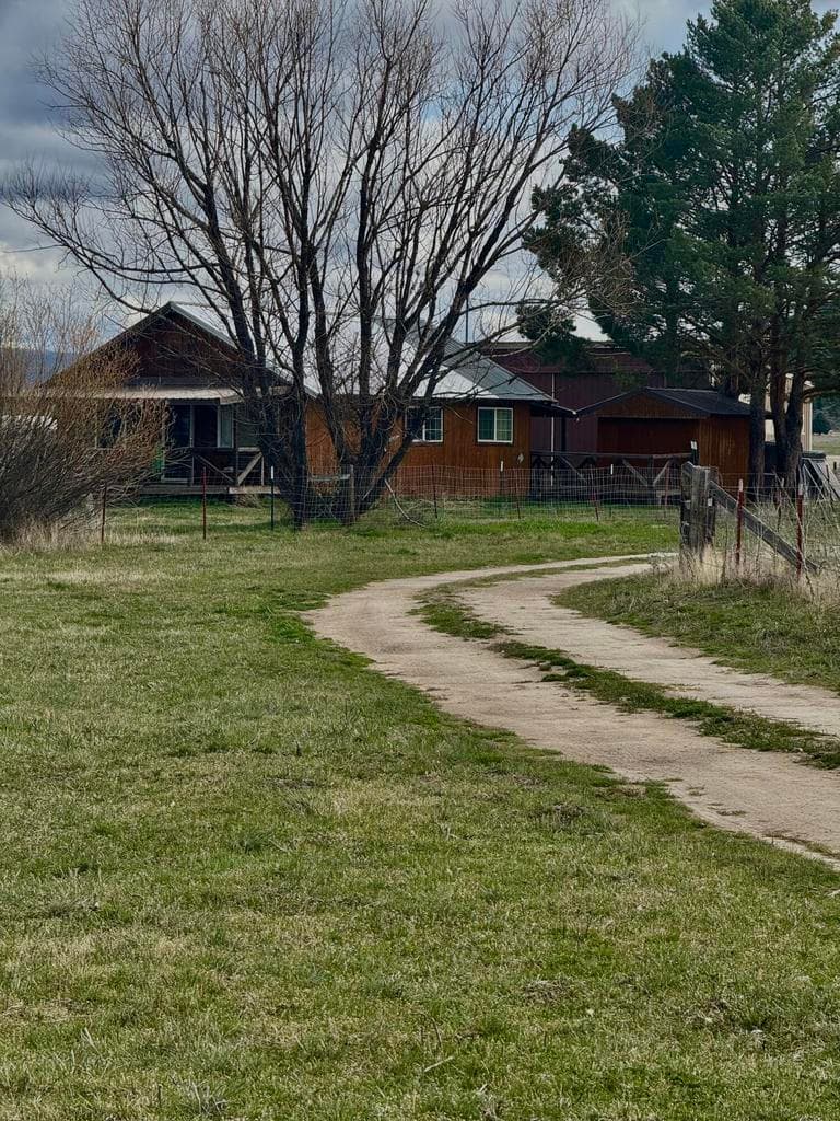 Photo of 27111 Godowa Springs 1 of 24